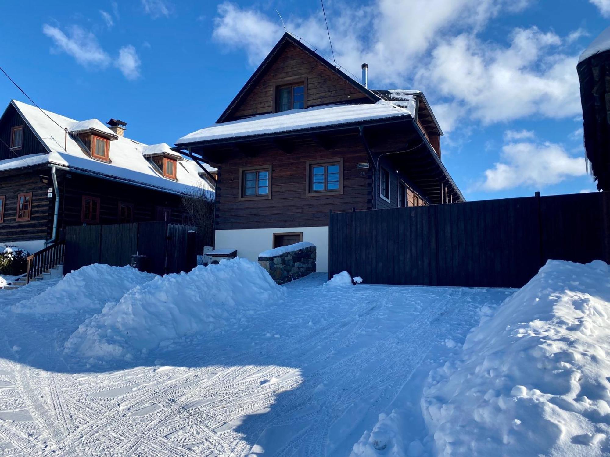 Drevenica Emilka - Nízke Tatry - Muran - Pre Rodiny Brezno Exterior foto